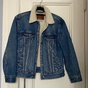 Women’s Levi’s Sherpa Lined Blue Denim Jacket, XS